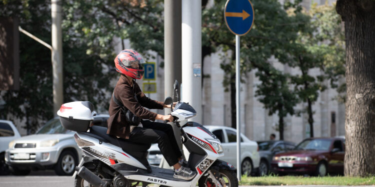 Алматыда жыл басынан бері мопедтердің қатысуымен 743 жол-көлік оқиғасы тіркелді