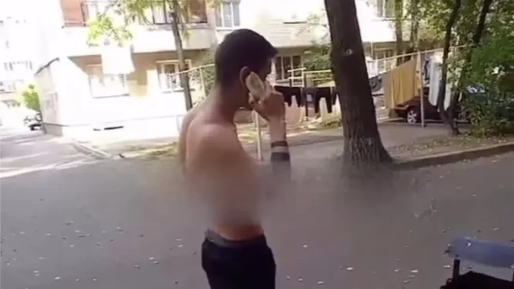 Полуголый алматинец с куском мыла напугал жителей