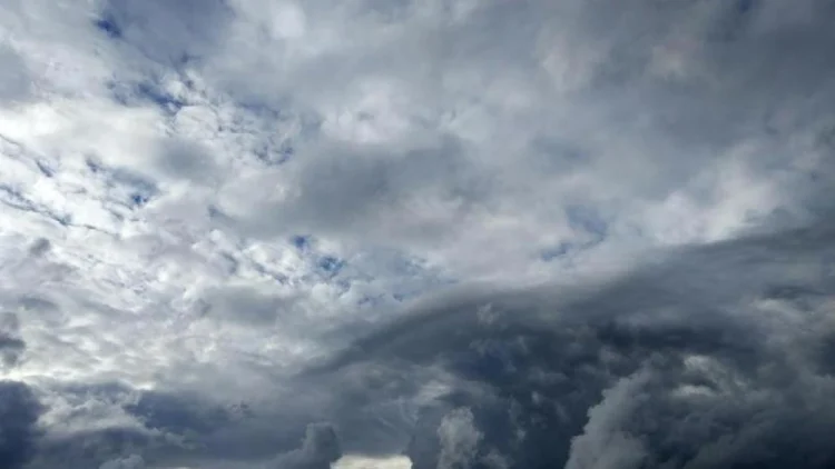 «Тұман, көктайғақ, жаңбыр»: Қазақстанның 14 өңірінде дауылды ескерту жарияланды