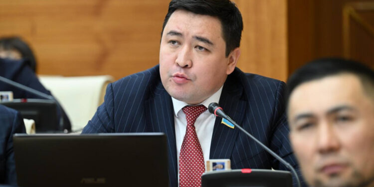 Легионерлерге бюджеттің бір тиыны берілмейді — Нартай Аралбайұлы