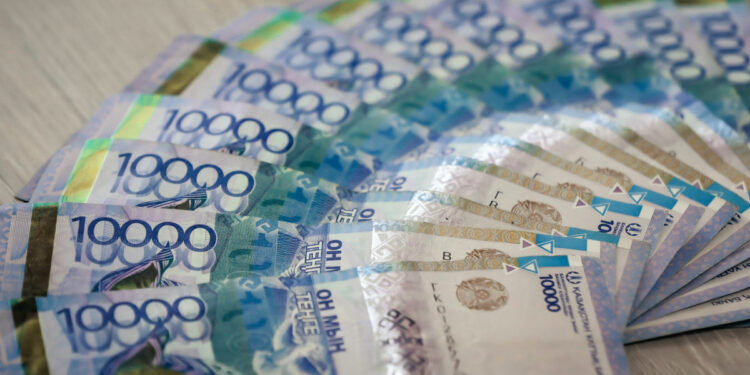 Жетісу облысында білім бөлімі есепшілері ақша жымқырған