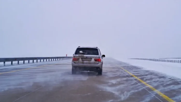 Абай облысында боранға байланысты көлік қозғалысы шектелді