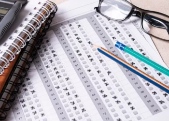 Колледж студенттері онлайн оқуы мүмкін