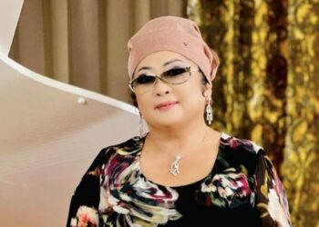 «59 тысяч за домбру»: Макпал Жунусова раскритиковала Fly Arystan