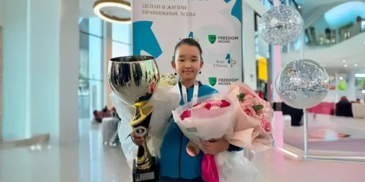 Оқушы қыз шахматтан екі дүркін әлем чемпионы атанды