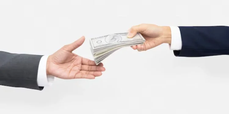 Алматыда кеден зертханасының басшысы сотталды