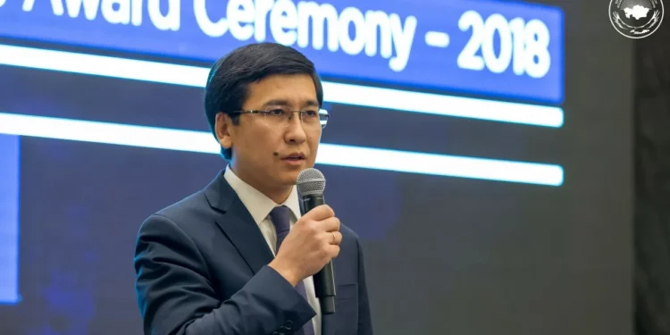 Енді мектеп оқушылары «Болашақ» бағдарламасымен шетелде білім ала алады