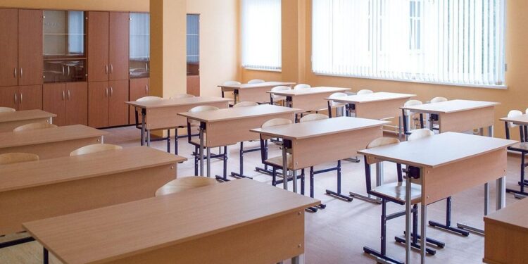 Жер сілкінісі: Талғар ауданы оқушыларды үйіне қайтарды