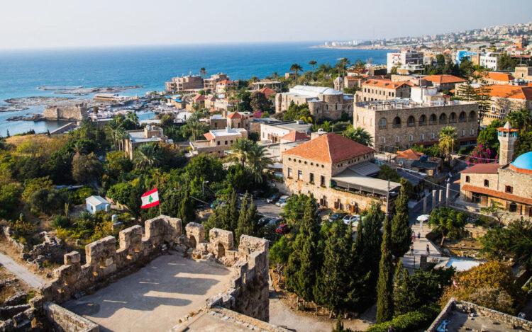 Казахстанцев эвакуировали из Ливана