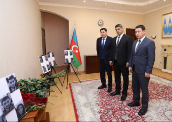 Жители Мангистау выразили соболезнования народу Азербайджана после авиакатастрофы