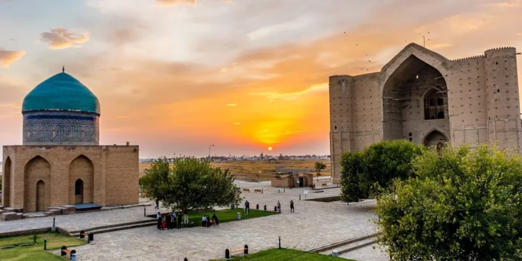 Депутат Ардақ Назаров: «Қожа Ахмет Ясауи кесенесіне құлау қаупі төніп тұр»