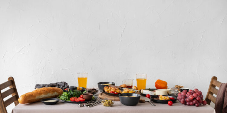 Сколько казахстанцы тратят на еду