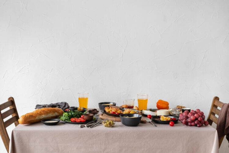 Сколько казахстанцы тратят на еду