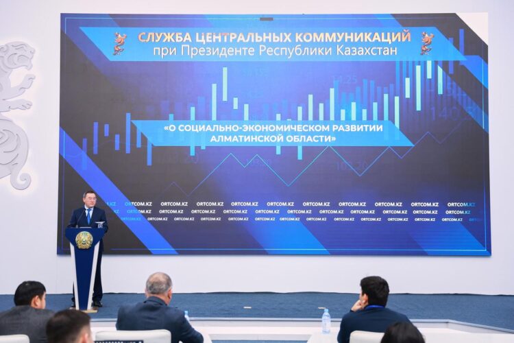 Қол астындағы аудан әкімі ұсталған Сұлтанғазиев отставкаға кете ме?