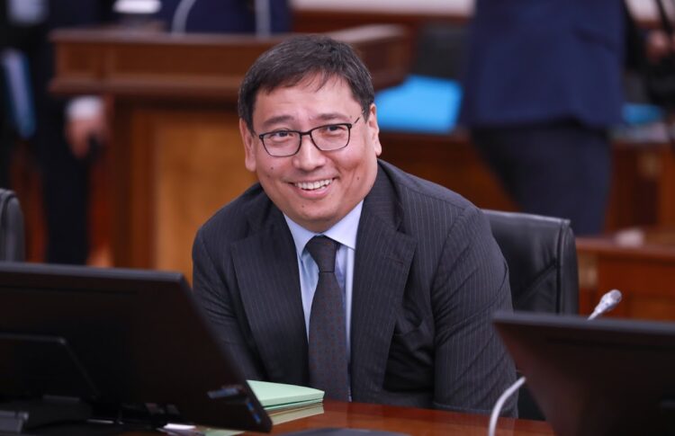 «От вопросов не ухожу»: Ерболат Досаев ответил на критику журналистов