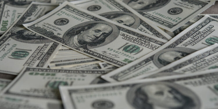 Доллар снова дорожает