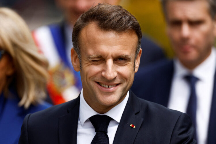 Макрон 2027 жылға дейін президент қызметін атқара береді