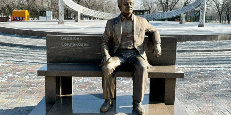 Қонаевта Б.Соқпақбаевтың шағын сәулеттік нысаны бой көтерді