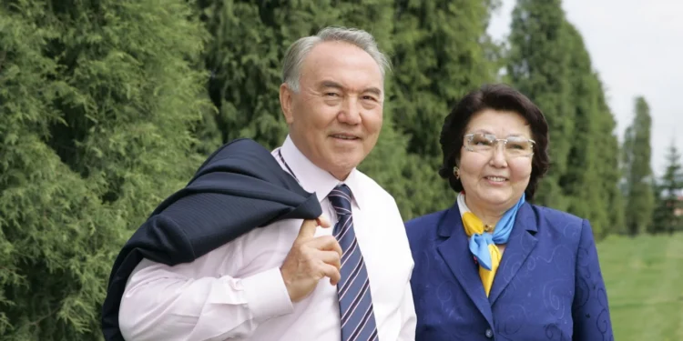 Сара Назарбаева өмірден өтті ме?