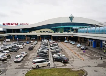 С начала 2025 года в аэропорту Алматы вводят новые тарифы на парковку