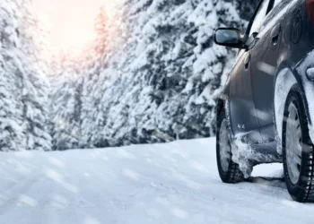 Сколько водителей оштрафовали за летнюю резину