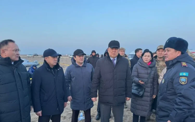 Үкімет комиссиясы Ақтаудағы ұшақ апаты орнында жұмысын бастады