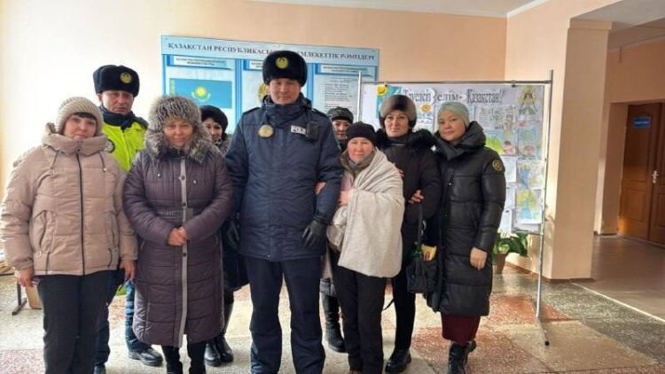 Пассажиры автобуса едва не замерзли в Акмолинской области