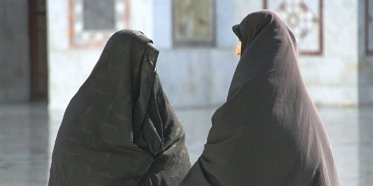 Никаб кигендер 120 мың теңге айыппұл төлейді