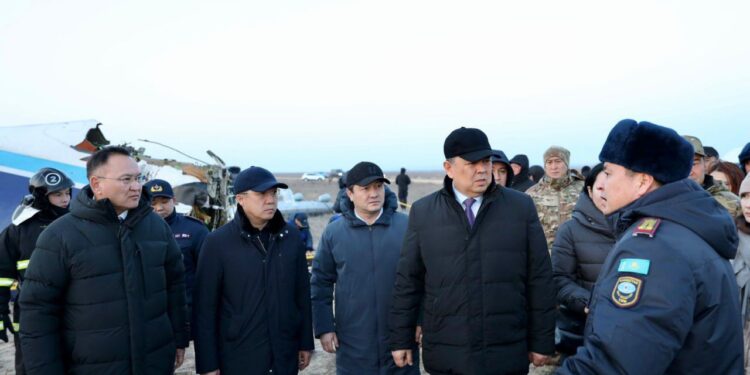 Премьер-министр проинформировал Токаева о текущей ситуации в Актау