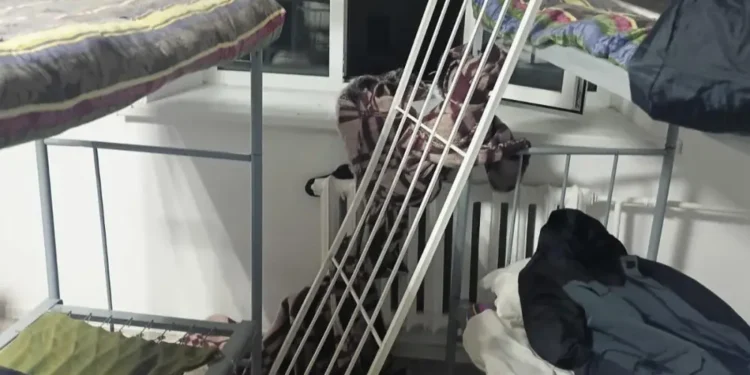 Оралда әскерге шақырылған жігіт терезеден құлап кетті