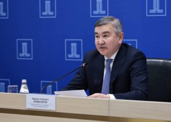 Цены и курс доллара: что ждет казахстанцев?