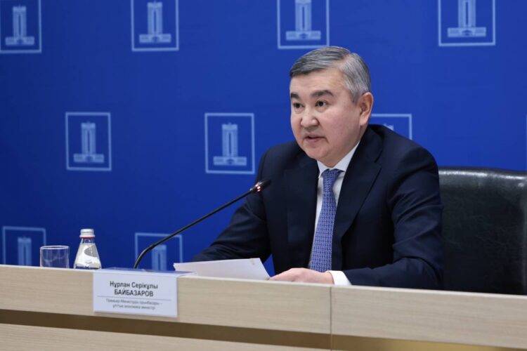 Цены и курс доллара: что ждет казахстанцев?