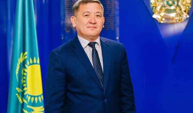 Глава отдела образования лишился должности после травмы педагога в области Абай