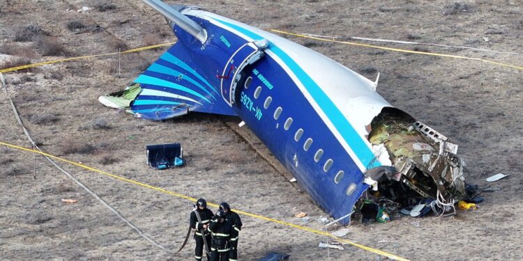 Euronews: причиной крушения лайнера «Азербайджанских авиалиний» стала российская ракета