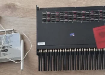 В Алматы задержан иностранец за использование нелегального оборудования SIM-box