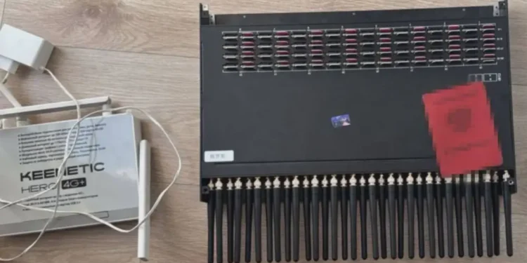 В Алматы задержан иностранец за использование нелегального оборудования SIM-box