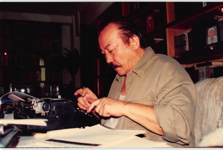 Қазақтың ұлы жазушысы Мұхтар Мағауин АҚШ-та көз жұмды