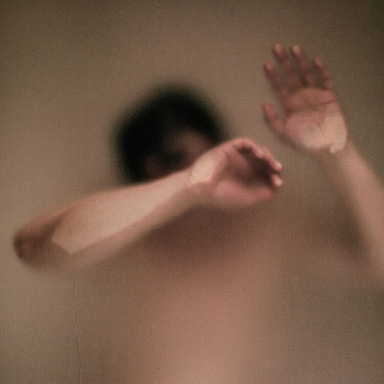 Астанада 19 жастағы жігіт атыс клубында суицид жасады