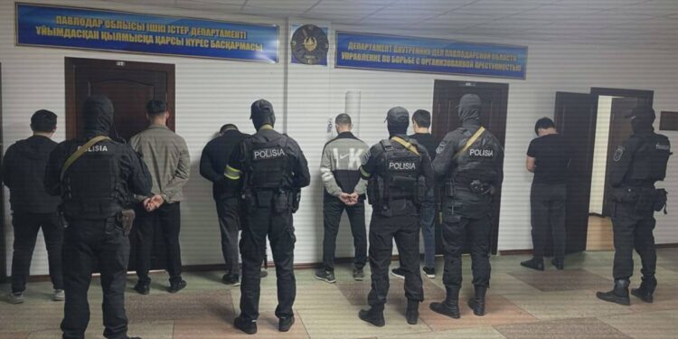 МВД Казахстана задержало несколько преступных групп вымогателей