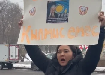 Журналист Әсем Жәпішеваны полиция ұстады