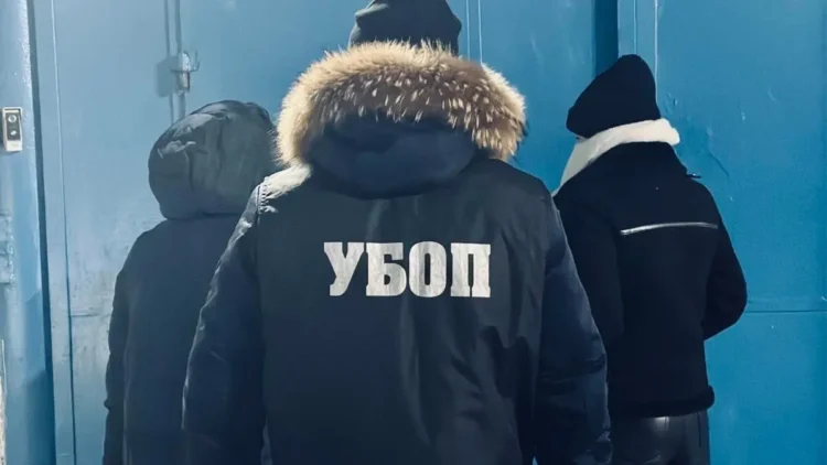 Оралда студенттерді бопсалады деген күдікпен қыздар ұсталды