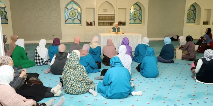 ҚМДБ әйелдердің мешітте намаз оқуына қатысты мәлімдеме жасады