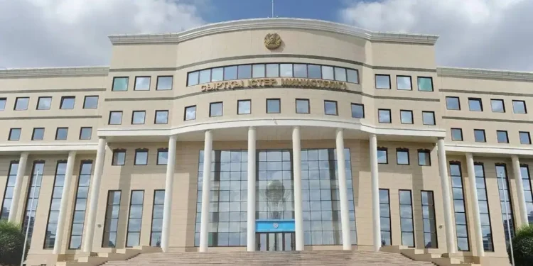 Қазақстан азаматтары АҚШ-тан емін-еркін шыға алады – СІМ