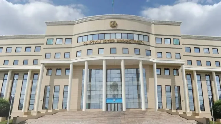 Қазақстан азаматтары АҚШ-тан емін-еркін шыға алады – СІМ