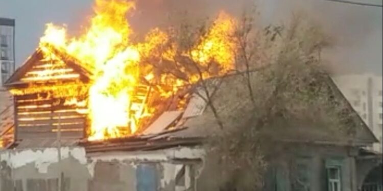 Шал ақын ауданында үй өртеніп, әкесі мен 4 баласының мәйіті табылды
