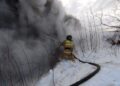 В Акмолинской области ликвидирован пожар с угрозой взрыва: два газовых баллона вынесли из огня