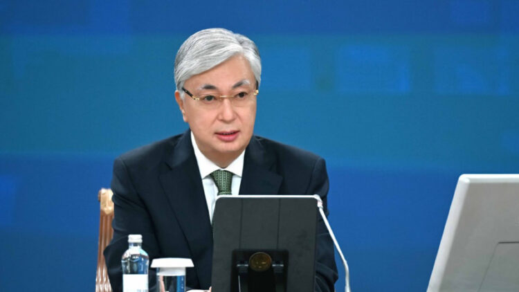 Токаев поставил задачу по решению проблемы пробок в Астане