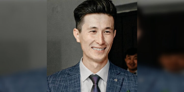 Учителя из Семея выписали из больницы после инцидента с елкой