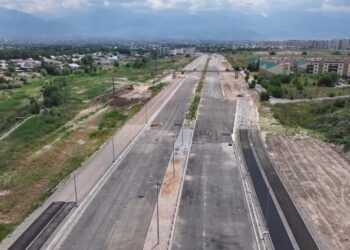 Когда алматинцы смогут проехать по обновленному проспекту Абая