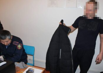 Мужчина, обмотавшись шарфом, пытался ограбить АЗС в Костанайской области